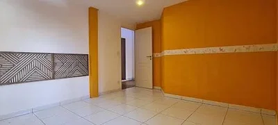 Остало; плочице, природно светло