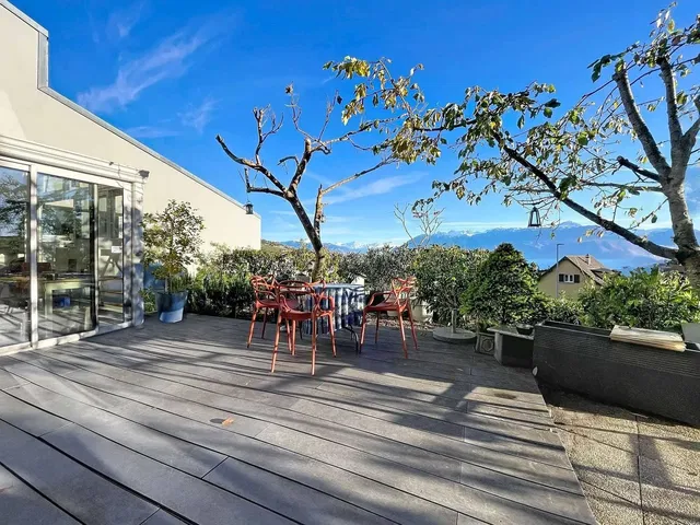 Terraza; vista, luz natural