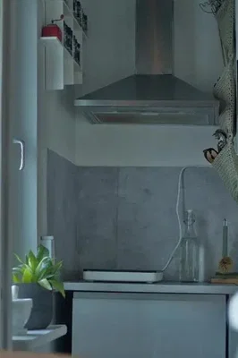 Küche; küchengeräte, tageslicht