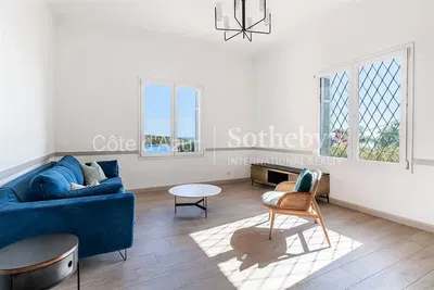 Oturma odası; manzara, doğal ışık, modern stil