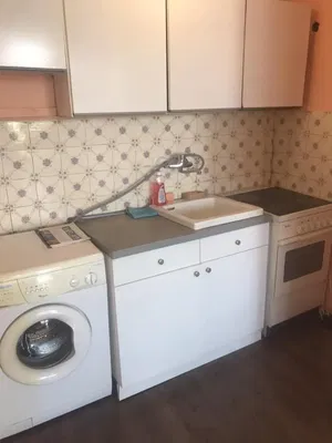 Küche; küchengeräte, fliesenboden