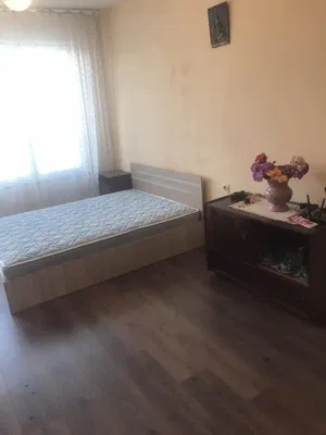 Schlafzimmer; tageslicht, holzboden