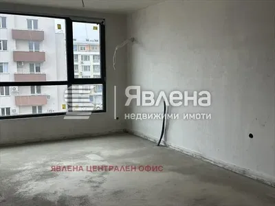Остало; потребна реновација, природно светло, поглед