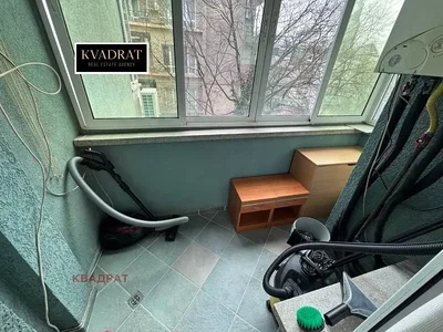 Balkon; pogled, potrebna renovacija
