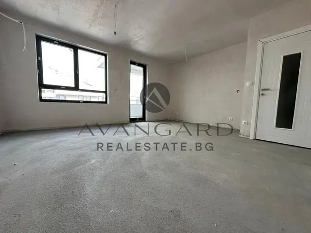 Ostatní; přirozené světlo, nutná rekonstrukce