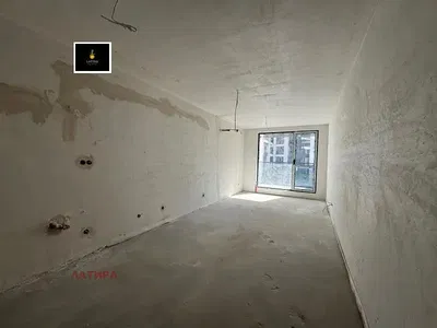 Ostatní; nutná rekonstrukce, přirozené světlo