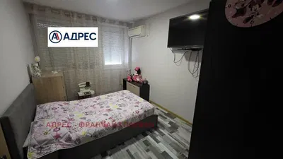 Ložnice; moderní styl, přirozené světlo, dřevěná podlaha
