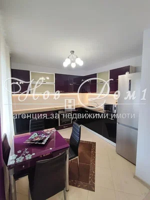 Cucina; elettrodomestici, pavimento in piastrelle, ristrutturato