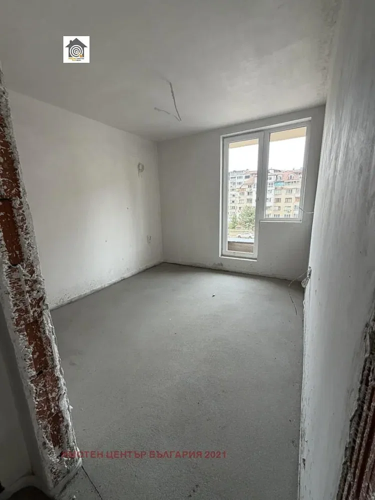 Ostatní; přirozené světlo, nutná rekonstrukce