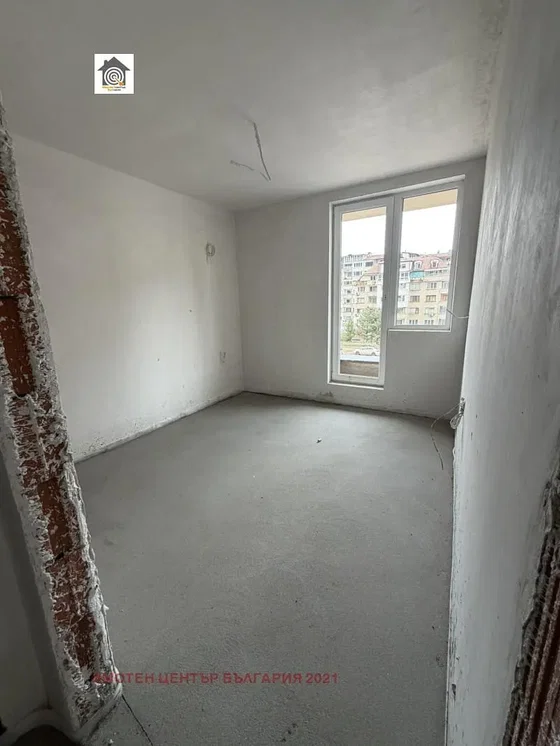 Ostatní; přirozené světlo, nutná rekonstrukce