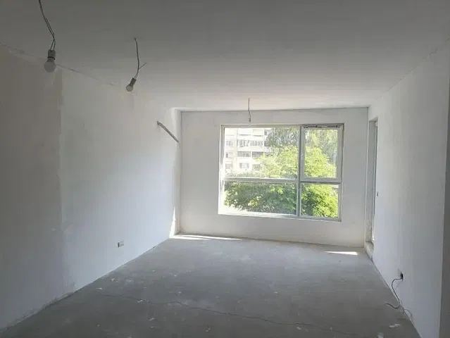 Otro; vista, necesita renovación, luz natural
