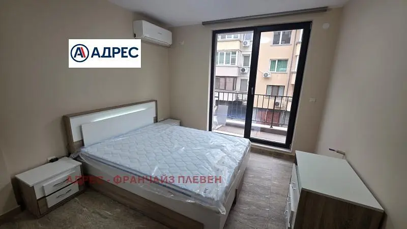 Schlafzimmer; blick, holzboden, tageslicht