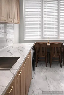 Kuhinja; pločice, prirodna svjetlost, renoviran