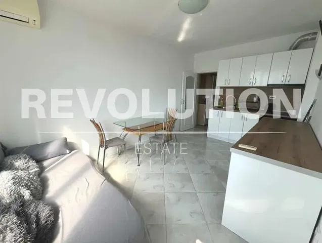 Cucina; luce naturale, stile moderno