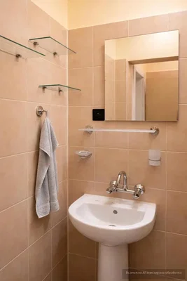 Bagno; pavimento in piastrelle, ristrutturato, luce naturale, stile moderno