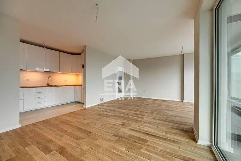 Cuisine; parquet, lumière naturelle, rénové