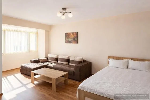 Chambre; lumière naturelle, parquet