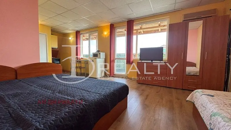 Chambre; parquet, lumière naturelle, style moderne