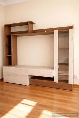 Soggiorno; pavimento in legno, luce naturale