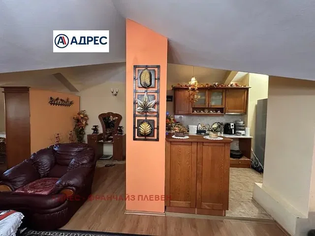 غرفة معيشة; أسلوب ريفي, أرضية خشبية