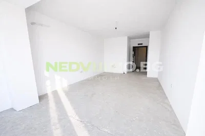 Ostalo; prirodno svjetlo, potrebna renovacija, pločice