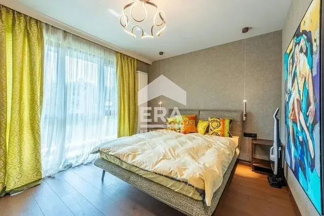 Camera da letto; luce naturale, stile moderno