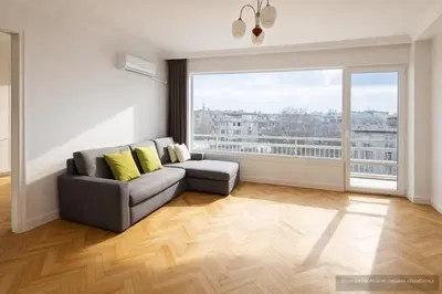 Oturma odası; manzara, doğal ışık, ahşap zemin