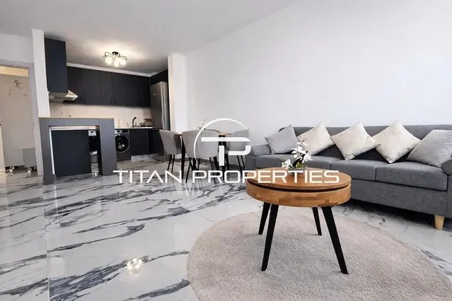 Soggiorno; vista, stile moderno, luce naturale, pavimento in piastrelle