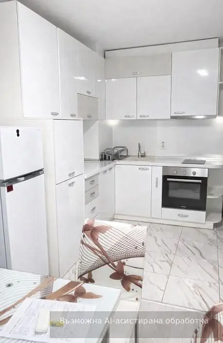 Cucina; elettrodomestici, ristrutturato, pavimento in piastrelle, luce naturale, stile moderno