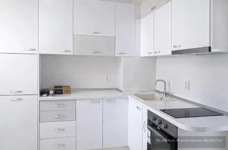 Cucina; elettrodomestici, ristrutturato, luce naturale, stile moderno