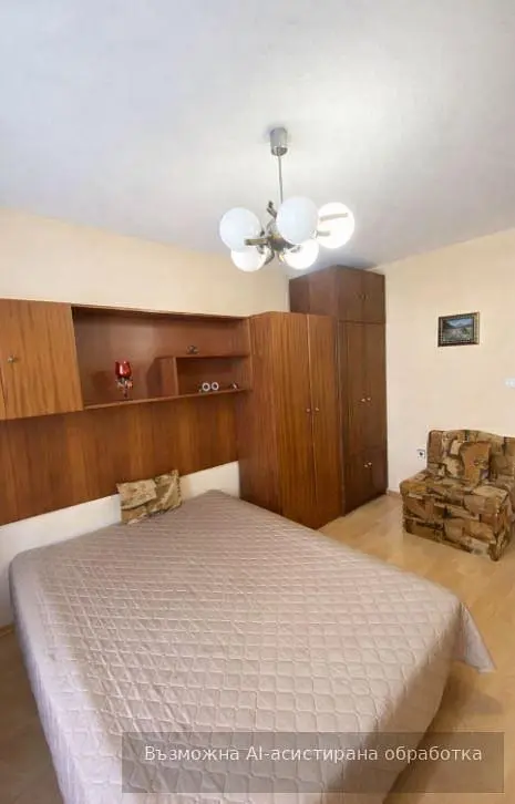 Camera da letto; pavimento in legno, luce naturale