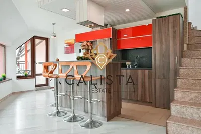 Cucina; elettrodomestici, stile moderno