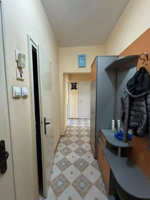 Garderoba; pločice
