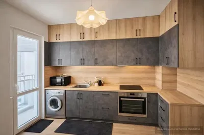 Cucina; elettrodomestici, luce naturale, stile moderno