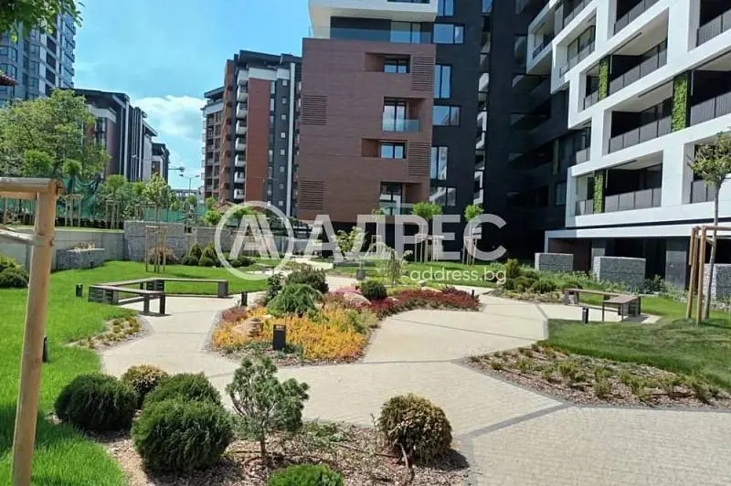 Kuća i okolina; pogled