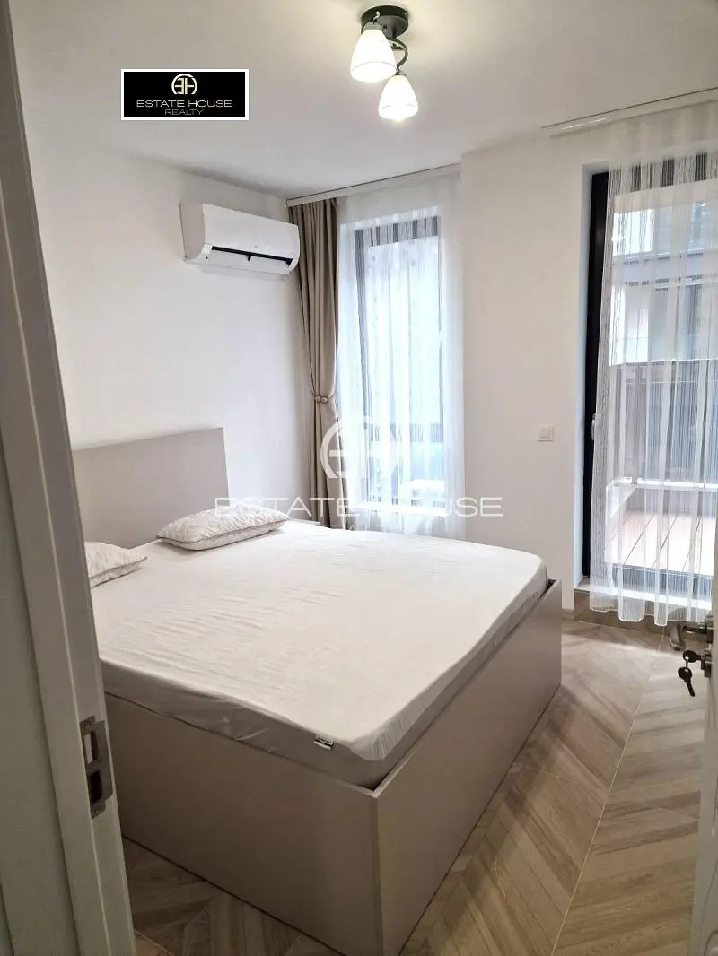 Camera da letto; luce naturale