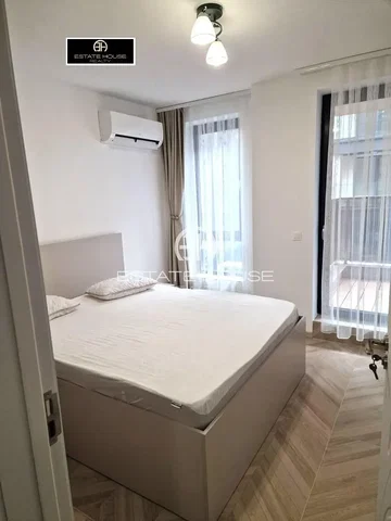 Camera da letto; luce naturale