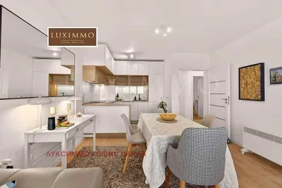 مطبخ; أسلوب عصري, أرضية خشبية, ضوء طبيعي, مجدد