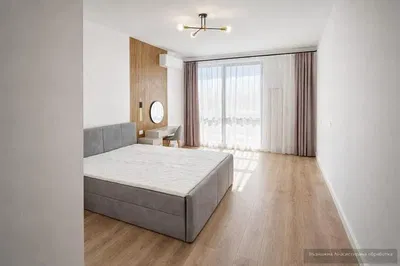 Camera da letto; luce naturale, pavimento in legno