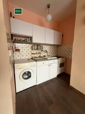 Kuchyně; kuchyňské spotřebiče, dlažba