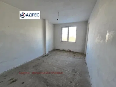 Sonstiges; tageslicht, renovierungsbedürftig