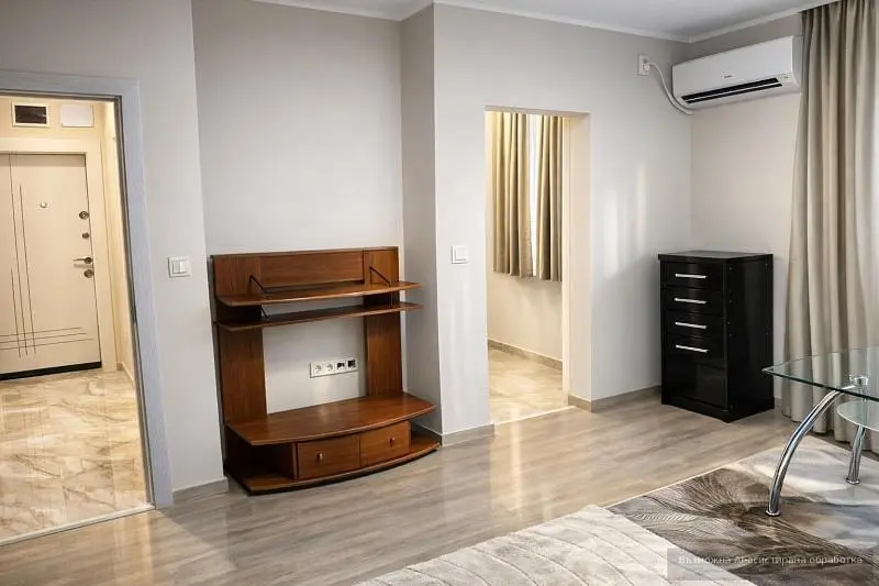 Soggiorno; pavimento in legno