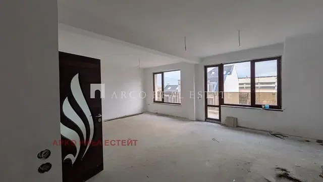 Sonstiges; tageslicht, renovierungsbedürftig, blick