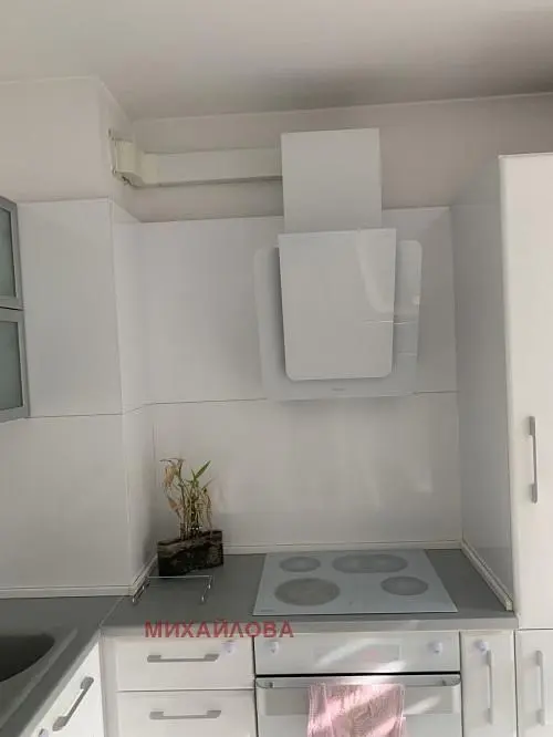 Kuchyně; kuchyňské spotřebiče, přirozené světlo