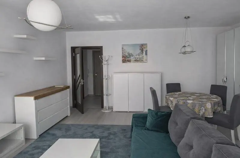 Soggiorno; luce naturale, stile moderno