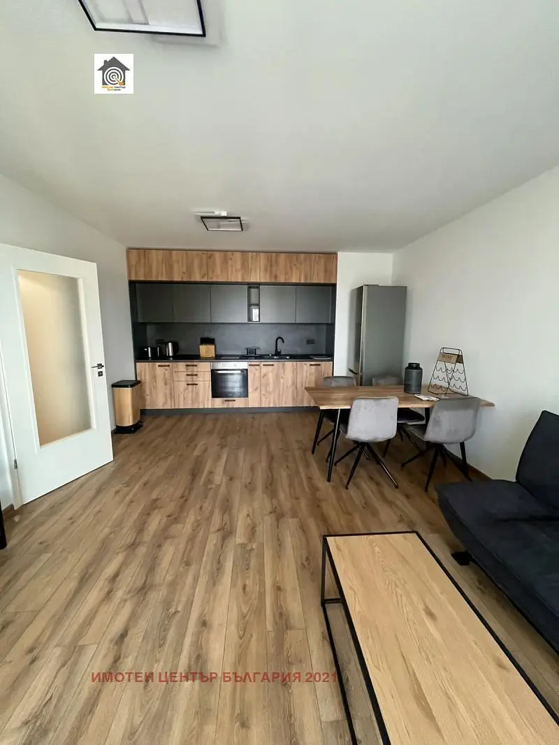 Wohnzimmer; holzboden, moderner stil