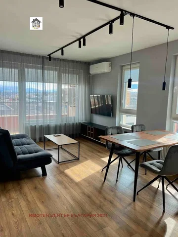 Soggiorno; vista, pavimento in legno, luce naturale, stile moderno