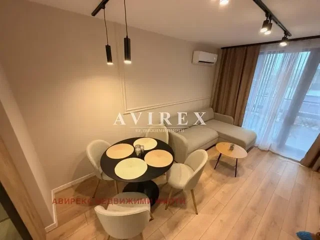 Wohnzimmer; moderner stil, holzboden, tageslicht