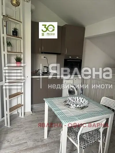 Küche; küchengeräte, moderner stil