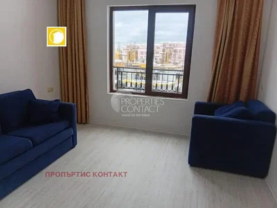 Oturma odası; manzara, ahşap zemin